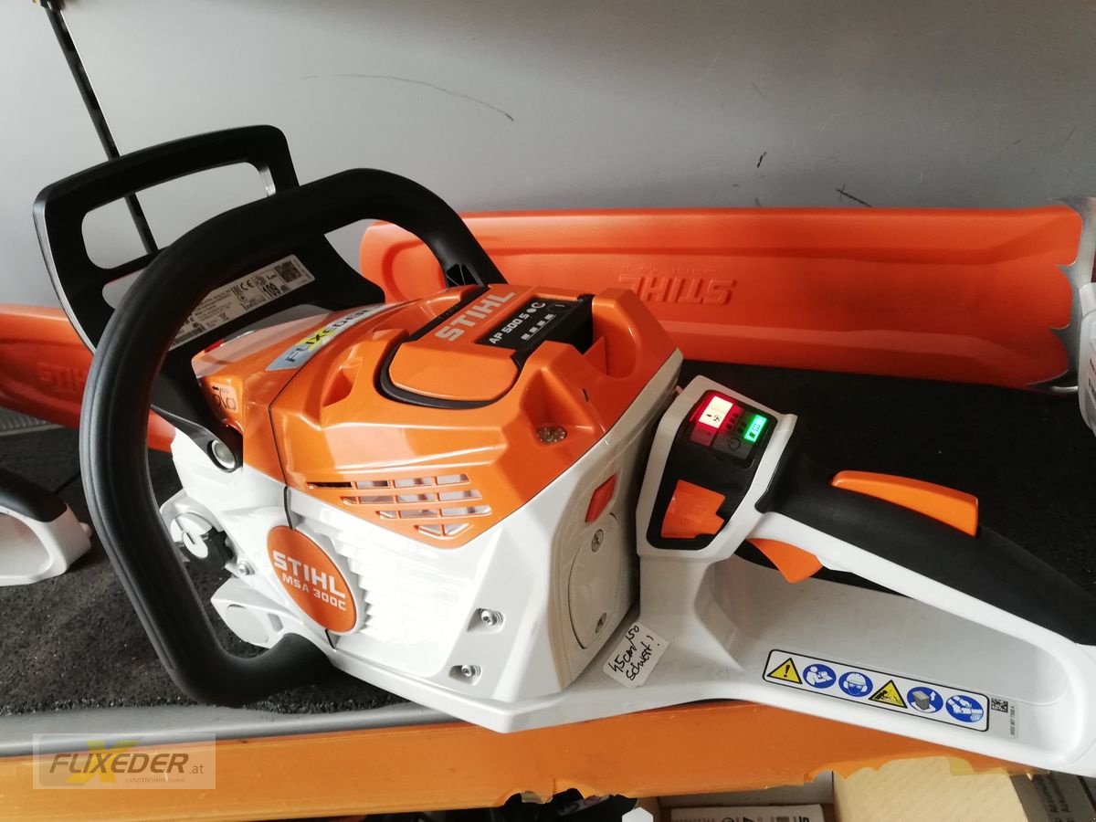 Motorsäge типа Stihl MSA 300 C-O, Neumaschine в Pattigham (Фотография 2)