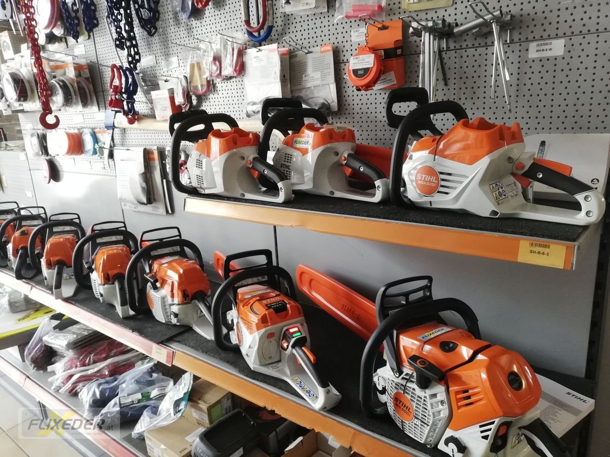 Motorsäge del tipo Stihl MSA 300 C-O, Neumaschine en Pattigham (Imagen 1)