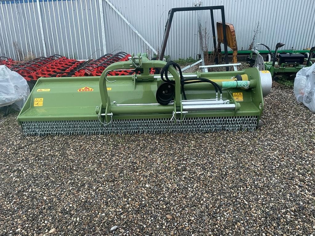 Mulcher tipa Celli Taurus S hydraulische Seitenverschiebiung 3m, Neumaschine u Schutterzell (Slika 1)