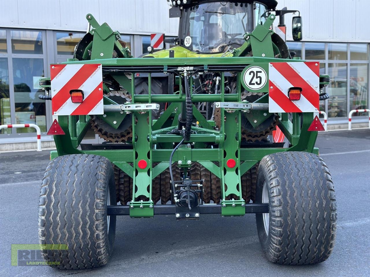 Mulcher van het type Düvelsdorf TERRA ROLLER Expert Messerwalze 6,30 m, Vorführmaschine in Homberg/Ohm - Maulbach (Foto 3)