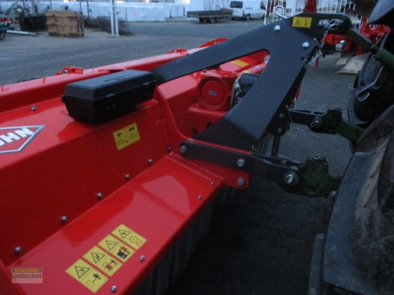 Mulcher del tipo Kuhn BC2800, Neumaschine In Büren (Immagine 5)