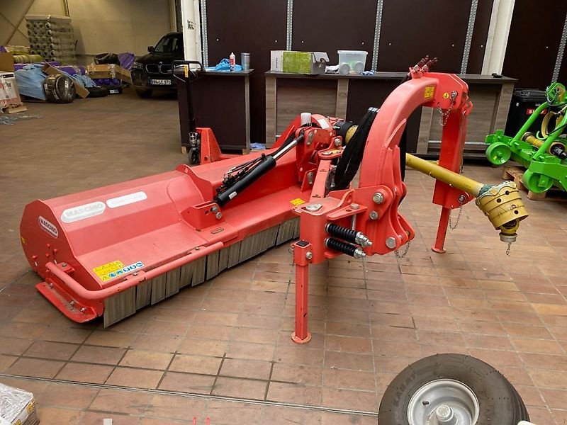 Mulcher del tipo Maschio Giraffona 210, Gebrauchtmaschine en Eppingen (Imagen 1)