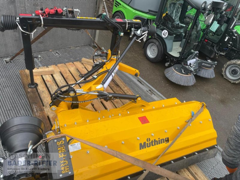 Mulcher Türe ait Müthing MU-FM/S 140, Neumaschine içinde Freiburg