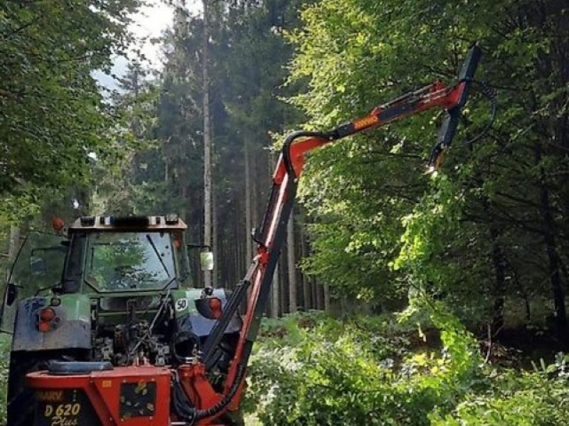 Mulcher of the type Omarv Auslegemulcher Böschungsmulcher Schlegelmulcher Mulcher, Gebrauchtmaschine in Schmallenberg (Picture 1)