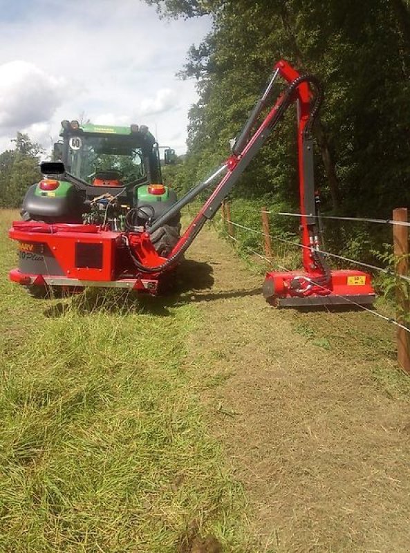 Mulcher des Typs Omarv Böschungsmulcher Auslegemulcher Mulcher D 750, Gebrauchtmaschine in Schmallenberg (Bild 1)