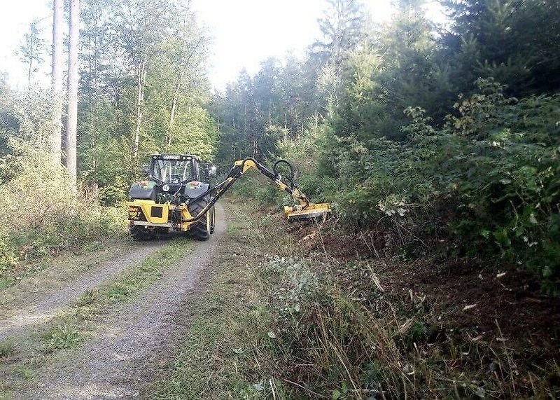 Mulcher des Typs Omarv Böschungsmulcher Auslegemulcher Schlegelmulcher Mulcher, Gebrauchtmaschine in Schmallenberg (Bild 10)