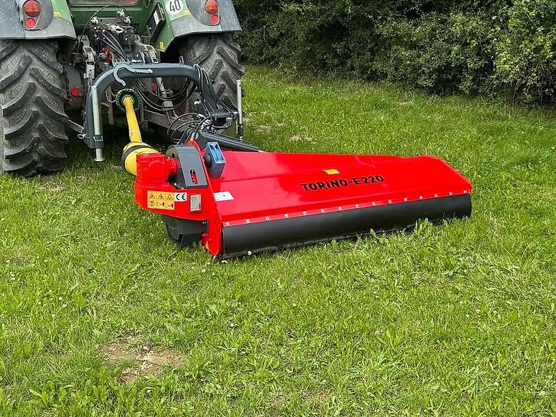 Mulcher des Typs Omarv Böschungsmulcher Seitenmulcher Auslegemulcher Mulcher, Gebrauchtmaschine in Schmallenberg (Bild 2)