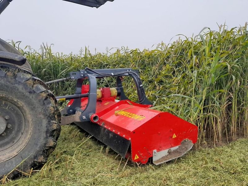 Mulcher Türe ait Omarv Cuneo Schlegelmulcher Mulcher Mulchgerät Schlegelmäher, Gebrauchtmaschine içinde Schmallenberg (resim 1)