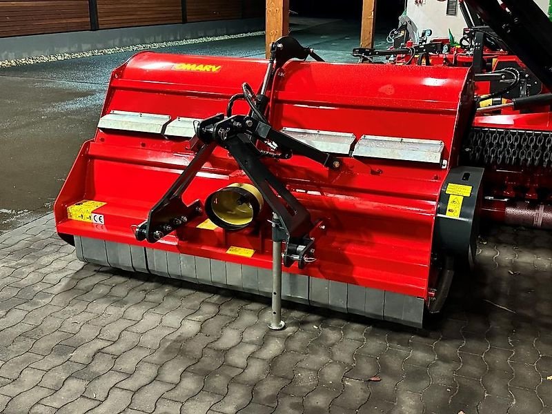 Mulcher от тип Omarv Mulcher mit Sammelwanne Schlegelmulcher Sammelmulcher, Gebrauchtmaschine в Schmallenberg (Снимка 1)