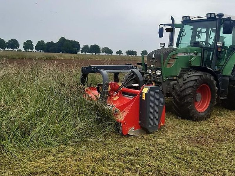 Mulcher Türe ait Omarv Schlegelmulcher Mulcher Mulchgerät Frontmulcher Heckmulcher, Gebrauchtmaschine içinde Schmallenberg (resim 1)