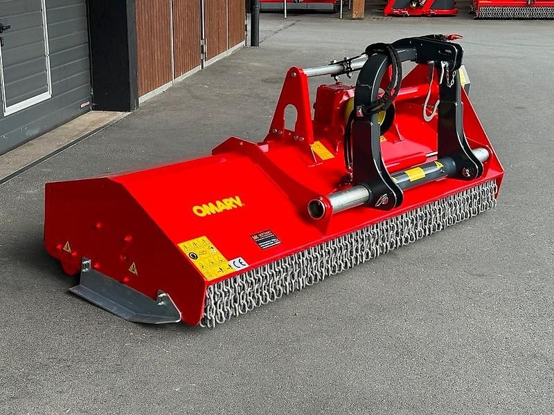 Mulcher от тип Omarv Schlegelmulcher Mulcher Mulchgerät Mäher Cuneo 280, Gebrauchtmaschine в Schmallenberg (Снимка 1)