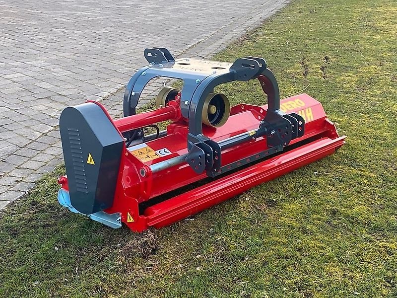 Mulcher des Typs Omarv Schlegelmulcher Mulcher Mulchgerät Mäher, Gebrauchtmaschine in Schmallenberg (Bild 4)