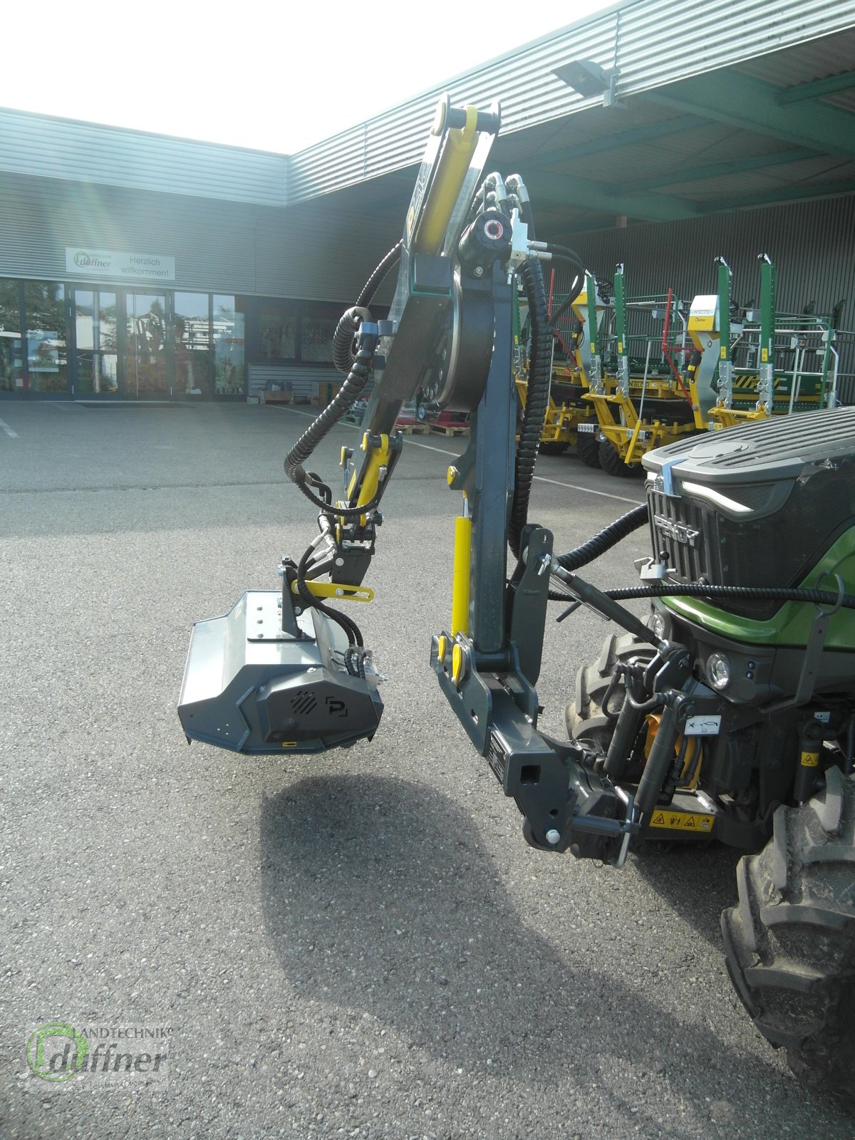 Mulcher of the type Plack Geräteturm, Neumaschine in Oberteuringen (Picture 1)