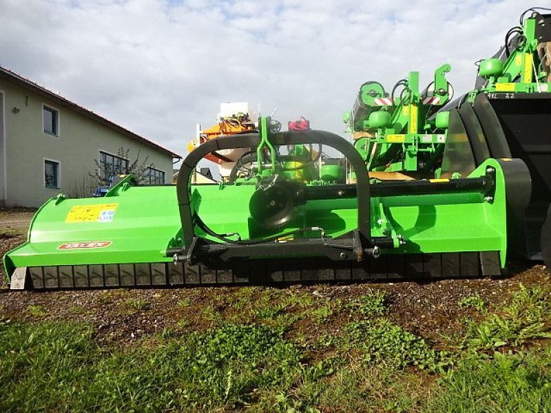 Mulcher des Typs Talex Talex Mulcher Leopard Duo 250 - Hydraulischer . Verstellung oder in Breite 2,8 Meter - hydrl. Verstellung, Neumaschine in Neureichenau (Bild 1)