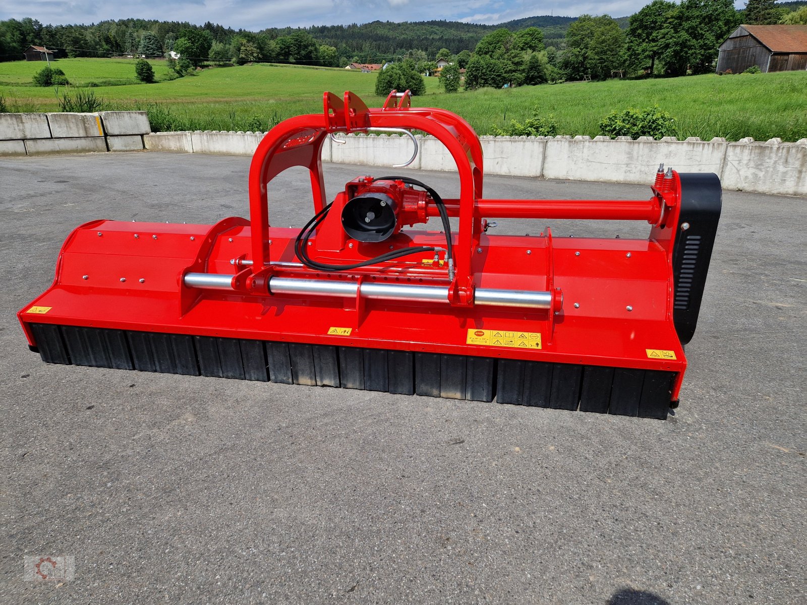 Mulcher of the type Tehnos MU 280 RLW Front Heckmulcher Hydraulische Seitenverschiebung, Neumaschine in Tiefenbach (Picture 10)