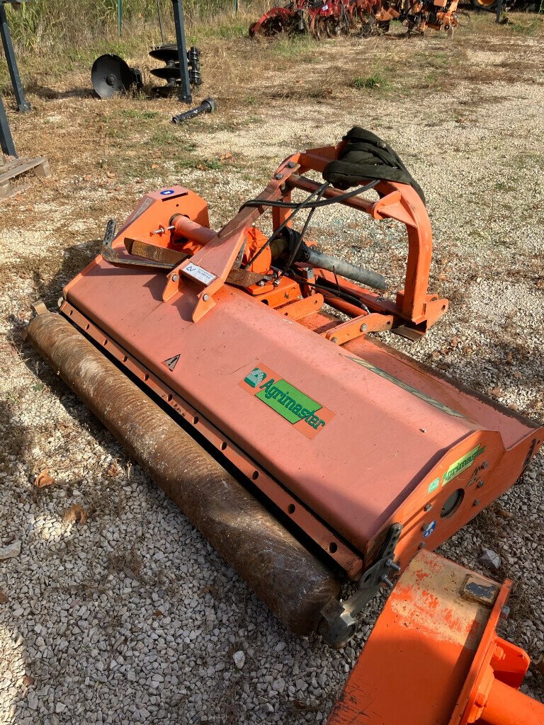 Mulchgerät & Häckselgerät du type Agrimaster BROYEUR 2M, Gebrauchtmaschine en SAINT ANDIOL (Photo 5)