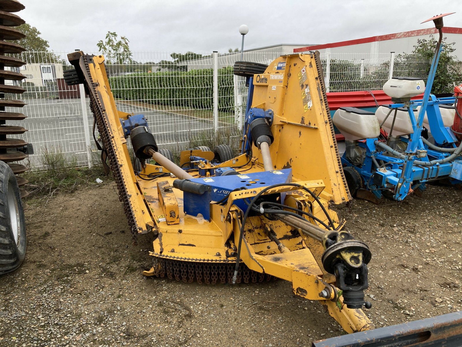 Mulchgerät & Häckselgerät типа Bomford BROYEUR GRANDE LARGEUR TW460, Gebrauchtmaschine в ST CLEMENT DE LA PLACE (Фотография 2)