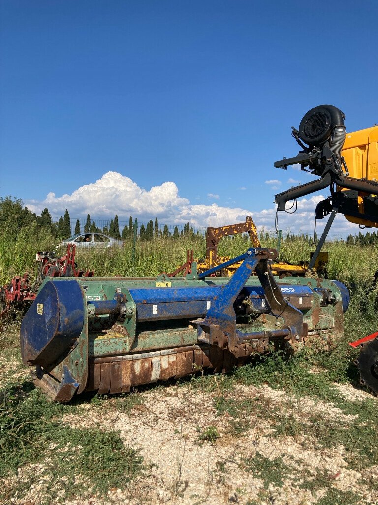 Mulchgerät & Häckselgerät del tipo Desvoys BROYEUR DR 3M, Gebrauchtmaschine en SAINT ANDIOL (Imagen 1)