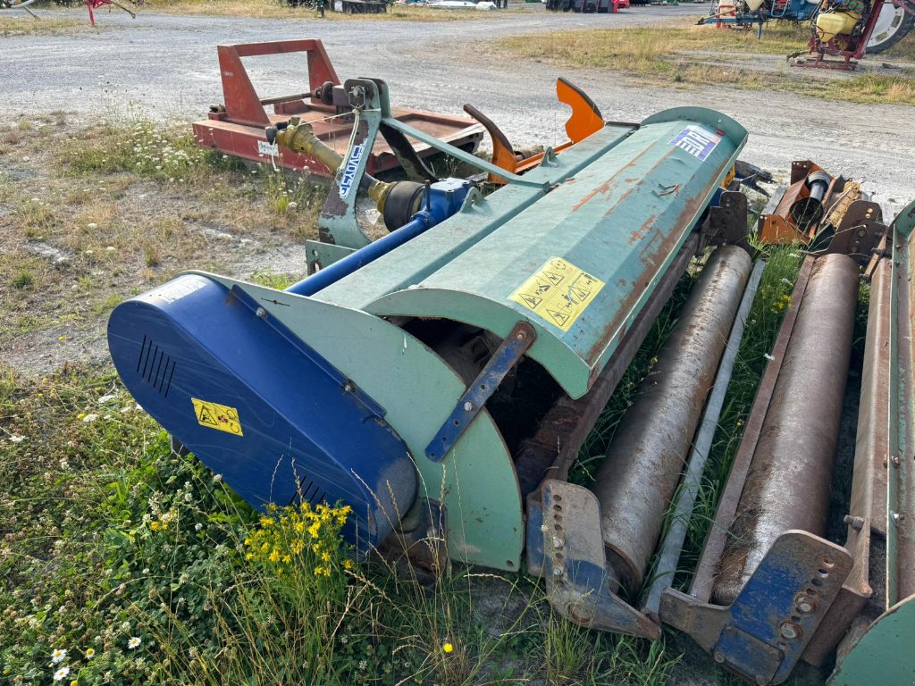 Mulchgerät & Häckselgerät del tipo Desvoys DR4, Gebrauchtmaschine en GUERET (Imagen 9)