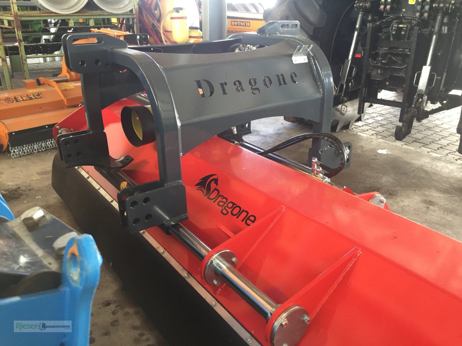 Mulchgerät & Häckselgerät от тип DRAGONE VP 280 Mulcher durchgehende Innenwelle Sonderpreisgerät, Neumaschine в Nördlingen (Снимка 3)