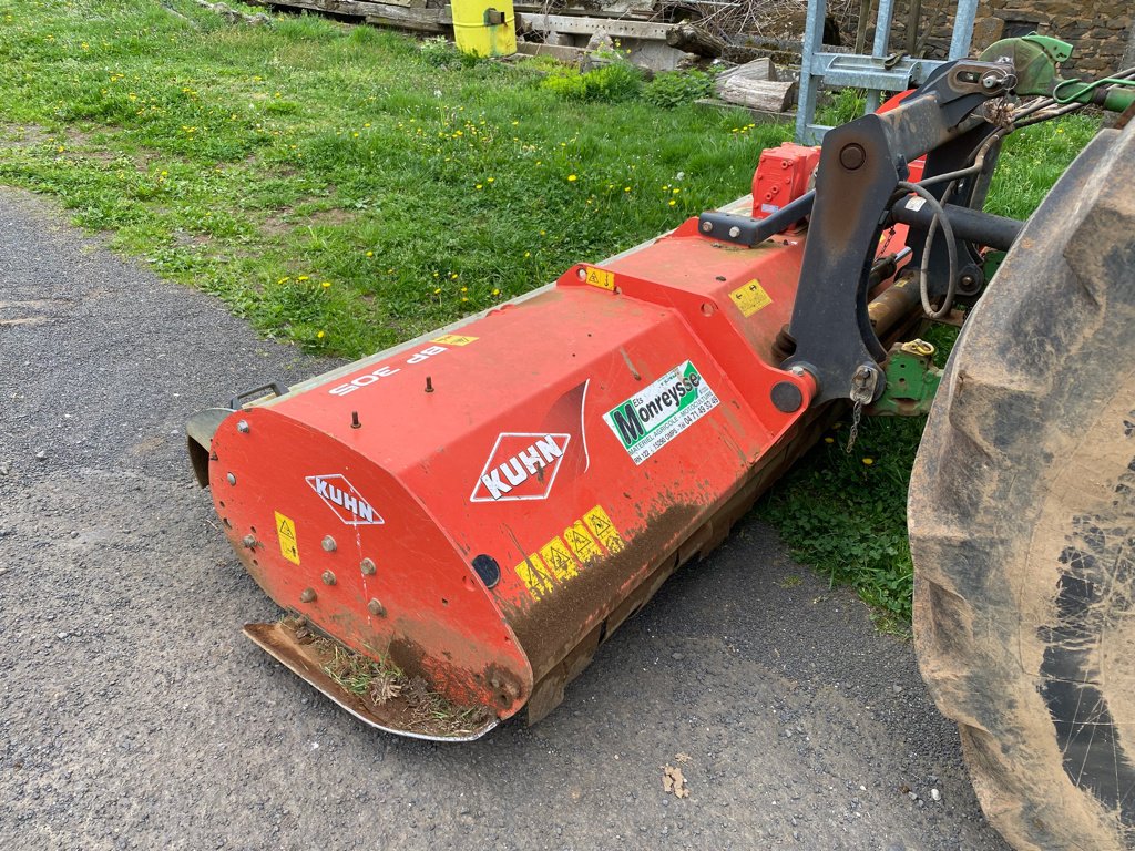 Mulchgerät & Häckselgerät du type Kuhn BP305, Gebrauchtmaschine en MAURIAC (Photo 3)