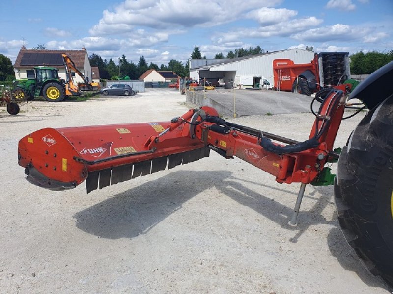 Mulchgerät & Häckselgerät del tipo Kuhn TBE 210, Gebrauchtmaschine In PITHIVIERS Cedex (Immagine 1)