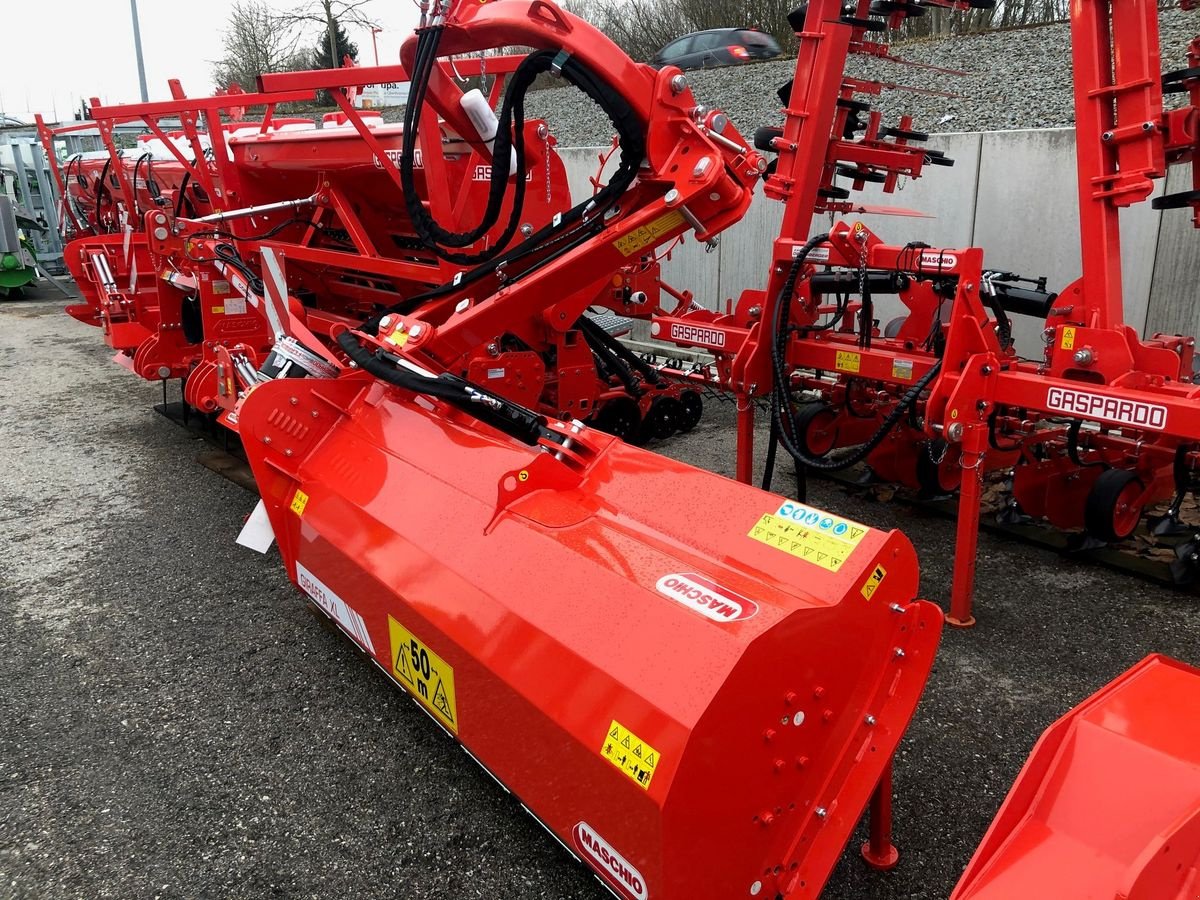 Mulchgerät & Häckselgerät of the type Maschio Giraffa XL 210 SE Mulcher, Neumaschine in St. Marienkirchen (Picture 1)