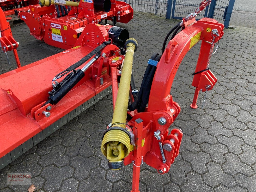 Mulchgerät & Häckselgerät типа Maschio Giraffa XL 210 SE, Neumaschine в Bockel - Gyhum (Фотография 2)