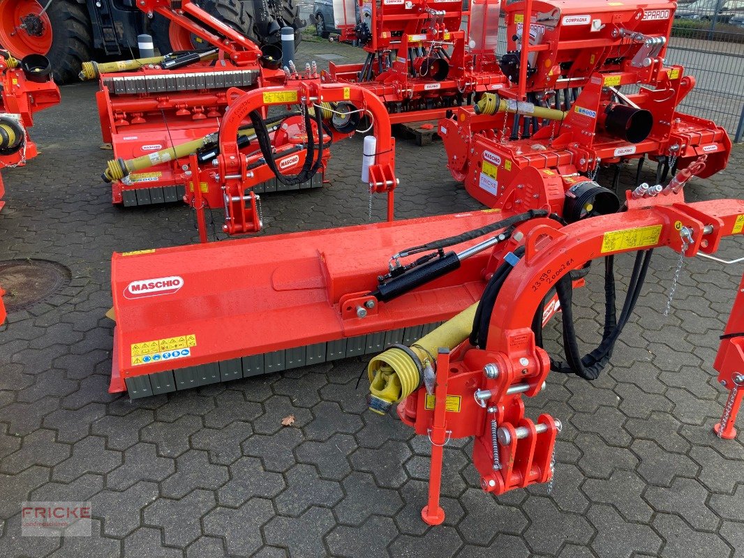 Mulchgerät & Häckselgerät du type Maschio Giraffa XL 210 SE, Neumaschine en Bockel - Gyhum (Photo 1)