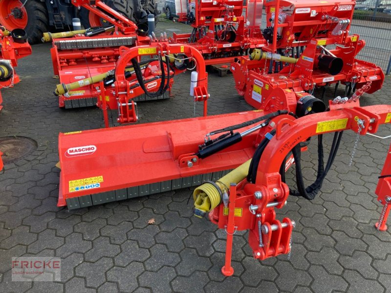 Mulchgerät & Häckselgerät des Typs Maschio Giraffa XL 210 SE, Neumaschine in Bockel - Gyhum (Bild 1)