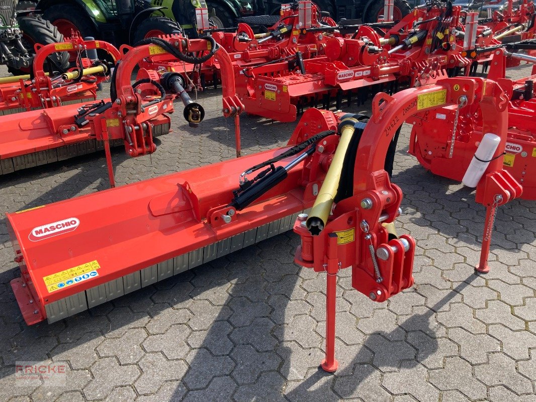 Mulchgerät & Häckselgerät a típus Maschio Giraffa XL 210 SE, Neumaschine ekkor: Bockel - Gyhum (Kép 1)