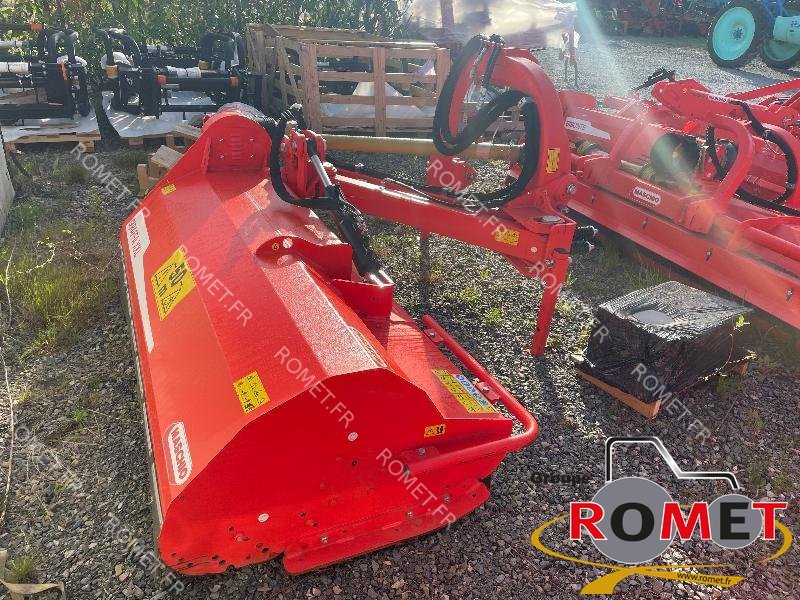 Mulchgerät & Häckselgerät van het type Maschio GIRAFFA XXL 210, Gebrauchtmaschine in Gennes sur glaize (Foto 3)