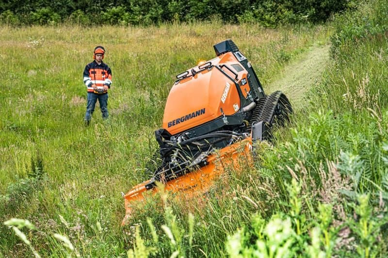 Mulchgerät & Häckselgerät des Typs Müthing Bergmann Funkraupe M201, Gebrauchtmaschine in NATTERNBACH (Bild 19)