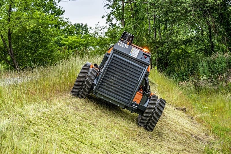 Mulchgerät & Häckselgerät des Typs Müthing Bergmann Funkraupe M201, Gebrauchtmaschine in NATTERNBACH (Bild 8)