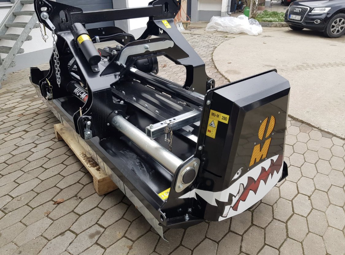 Mulchgerät & Häckselgerät van het type Müthing MU-M 280 Vario Shark 2.0, Neumaschine in Bogen (Foto 1)