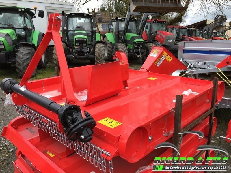 Mulchgerät & Häckselgerät van het type Sonstige Gyrobroyeur PMK150/3 Colombia, Gebrauchtmaschine in LA SOUTERRAINE (Foto 2)