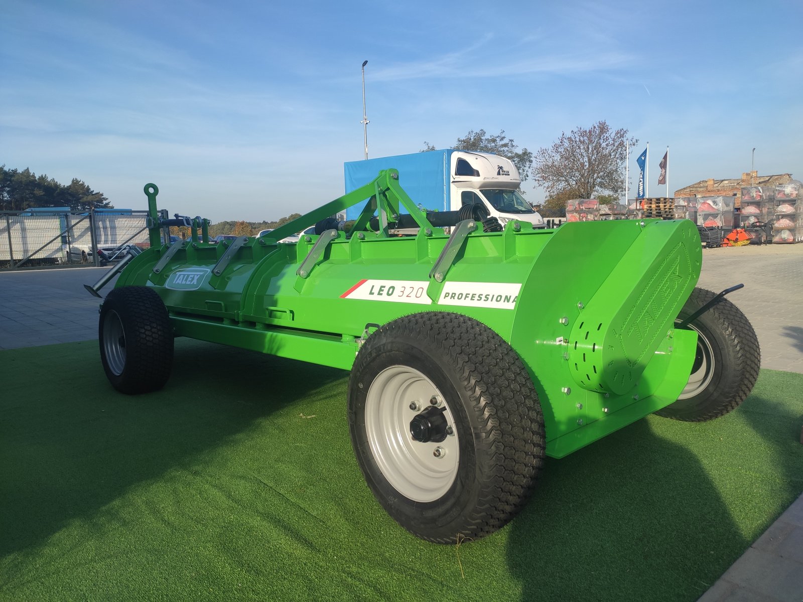 Mulchgerät & Häckselgerät Türe ait Talex Heavy Schlegelmulcher 3,2m Mulcher mit Gelenkwelle, Neumaschine içinde Neuhardenberg (resim 3)