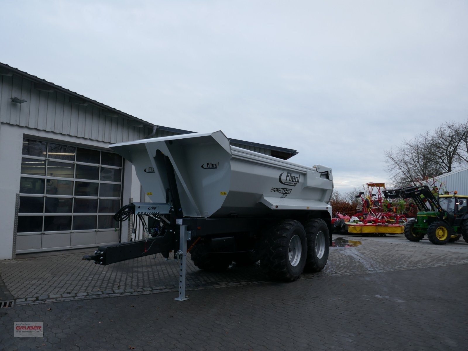 Muldenkipper van het type Fliegl Stone Master 252 Profi, Gebrauchtmaschine in Dorfen (Foto 1)