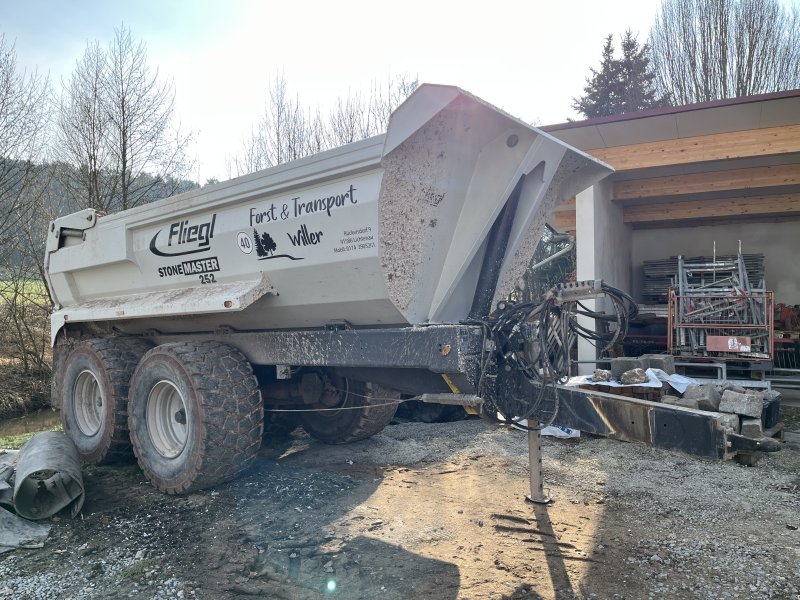 Muldenkipper of the type Fliegl Stone Master 252 Profi, Gebrauchtmaschine in Lichtenau (Picture 1)