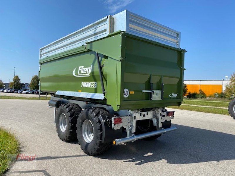 Muldenkipper van het type Fliegl TMK 256 Fox, Neumaschine in Mühldorf (Foto 5)