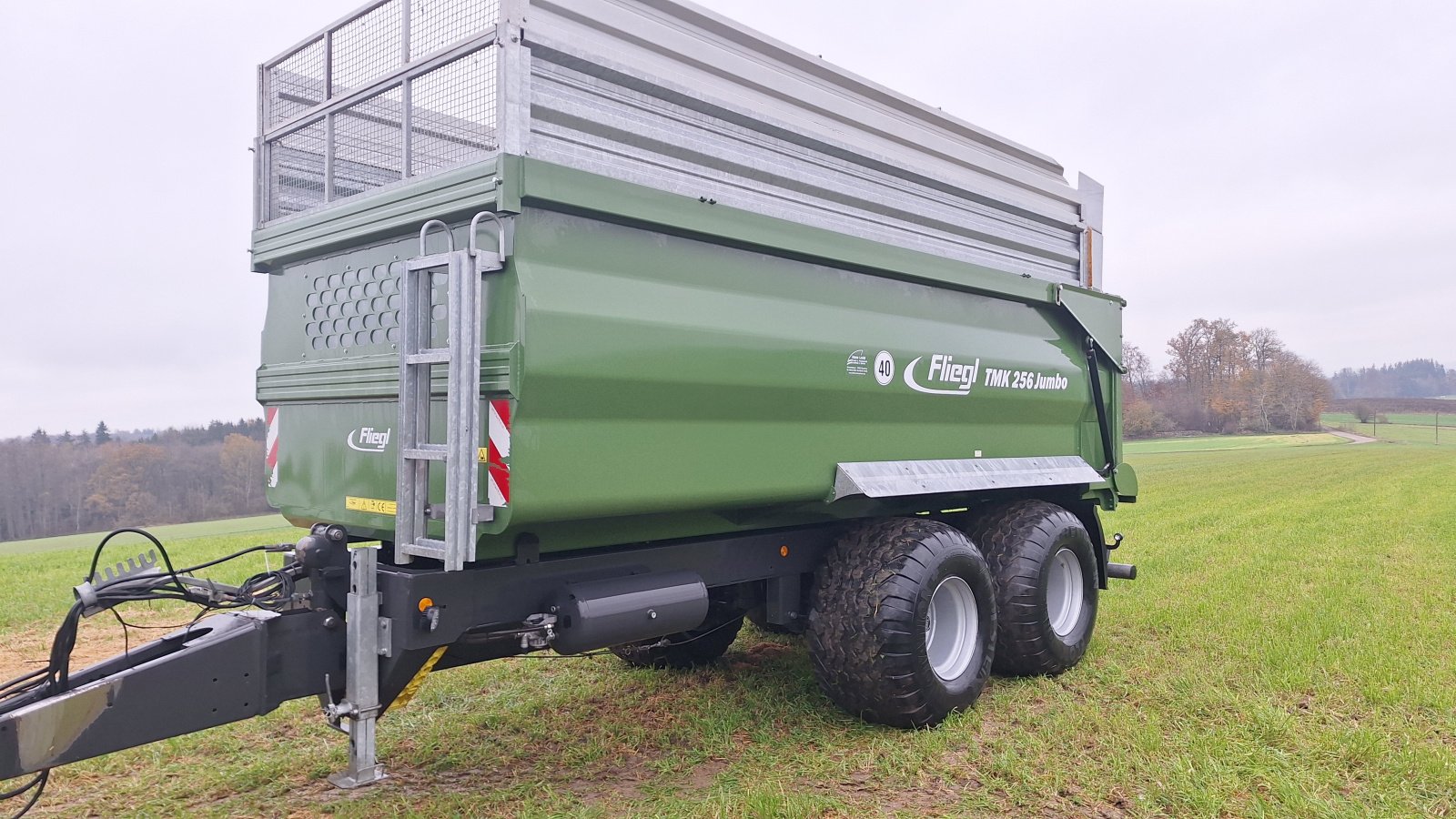 Muldenkipper van het type Fliegl TMK 256 Jumbo, Gebrauchtmaschine in Emmering (Foto 10)