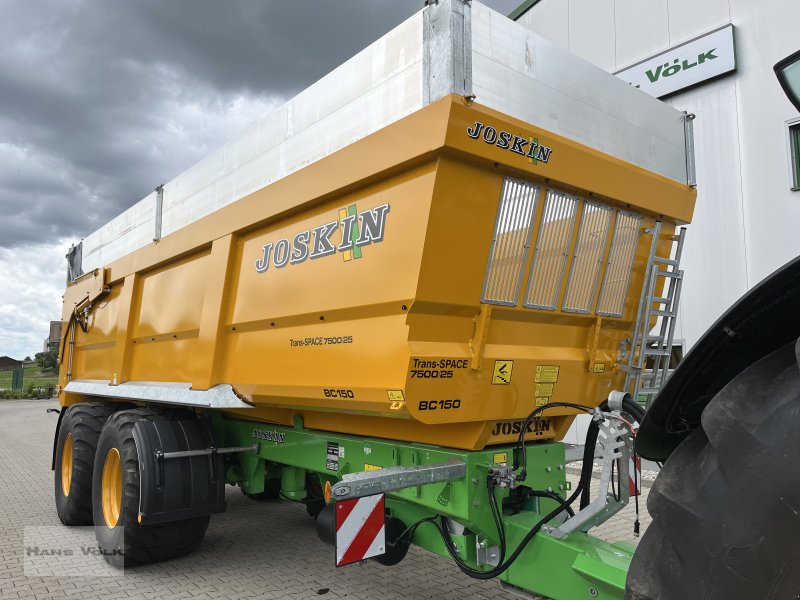 Muldenkipper of the type Joskin Trans-Space 7500, Neumaschine in Eggenfelden (Picture 1)