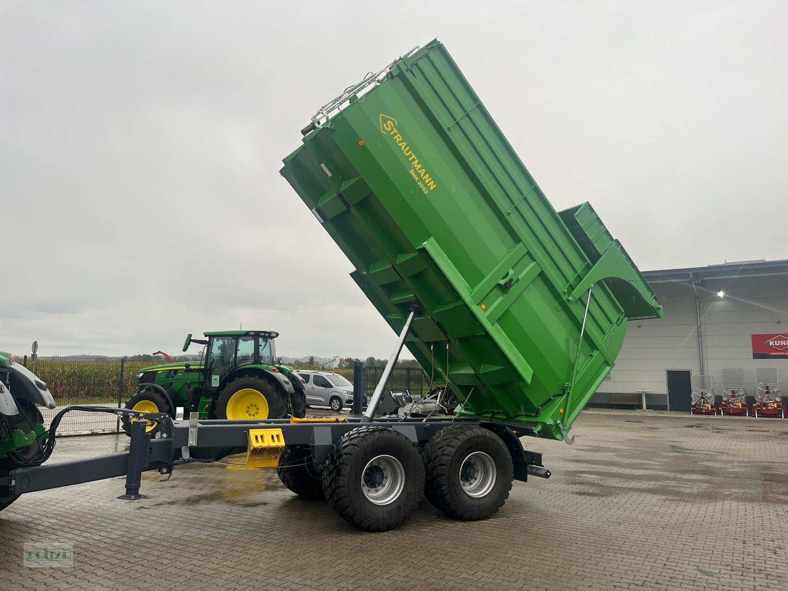 Muldenkipper du type Strautmann SMK 2002, Neumaschine en Bruckmühl (Photo 1)