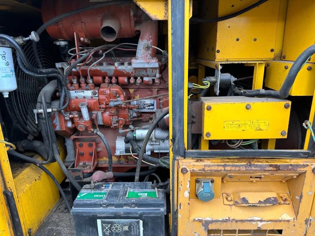 Notstromaggregat del tipo Atlas Copco Komatsu 40 kVA Silent generatorset, Gebrauchtmaschine en VEEN (Imagen 10)