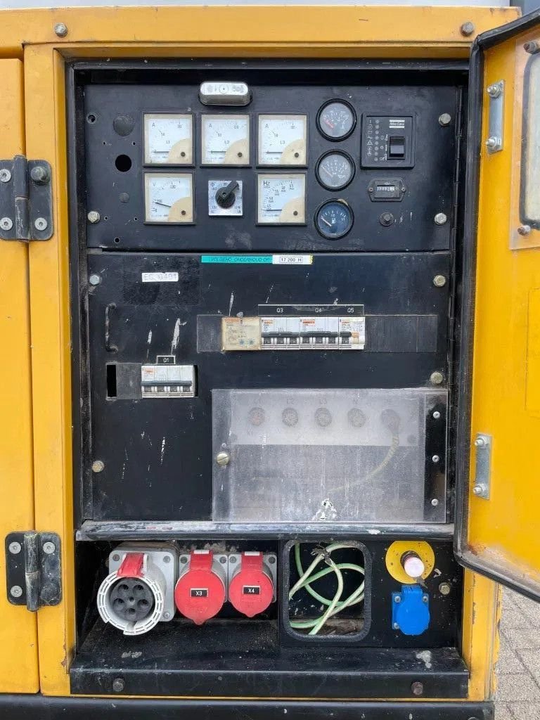 Notstromaggregat a típus Atlas Copco QAS 48 -Perkins 50 KVA silent, Gebrauchtmaschine ekkor: VEEN (Kép 4)