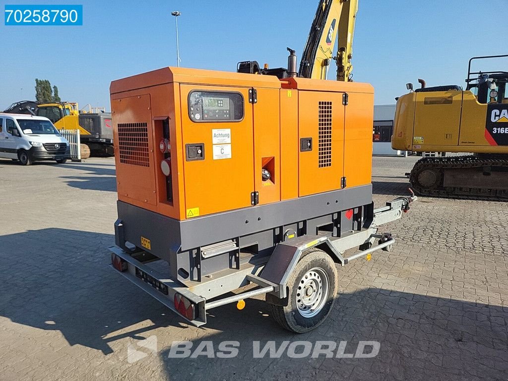 Notstromaggregat des Typs Atlas Copco QAS 60 ST3, Gebrauchtmaschine in Veghel (Bild 5)