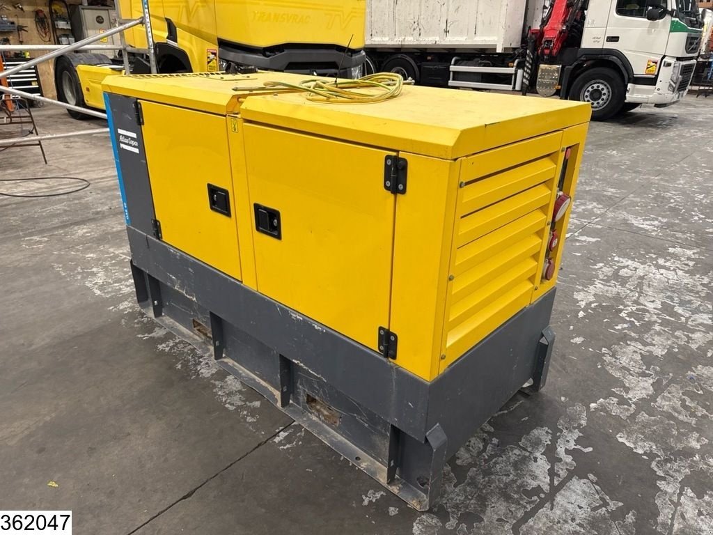 Notstromaggregat des Typs Atlas Copco QAS40 3.180 h, 33 KVA, 32 kW, Gebrauchtmaschine in Ede (Bild 4)