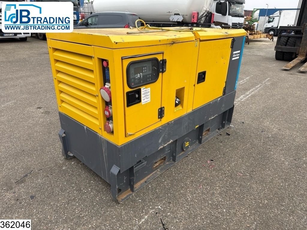 Notstromaggregat del tipo Atlas Copco QAS40 5.573 h, 38 KW, MAX 40 KVA, Gebrauchtmaschine en Ede (Imagen 1)