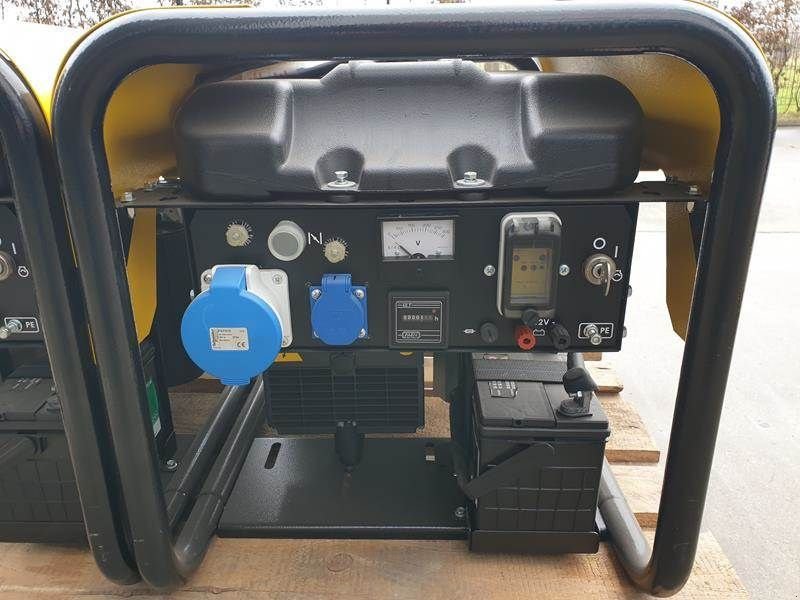 Notstromaggregat типа Atlas Copco QEP R5, Gebrauchtmaschine в Waregem (Фотография 5)