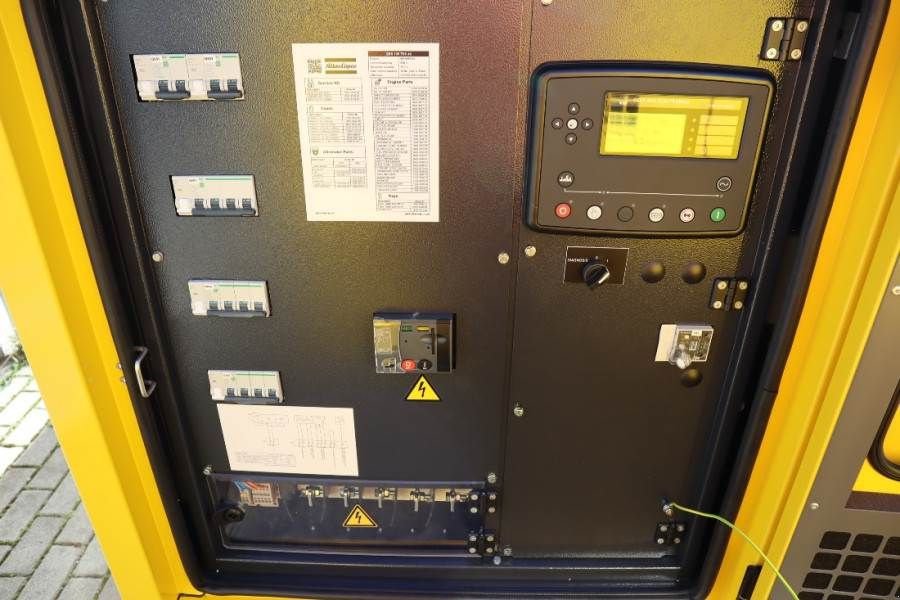 Notstromaggregat типа Atlas Copco QES 105 JD ST3 Valid inspection, *Guarantee! Diese, Gebrauchtmaschine в Groenlo (Фотография 11)